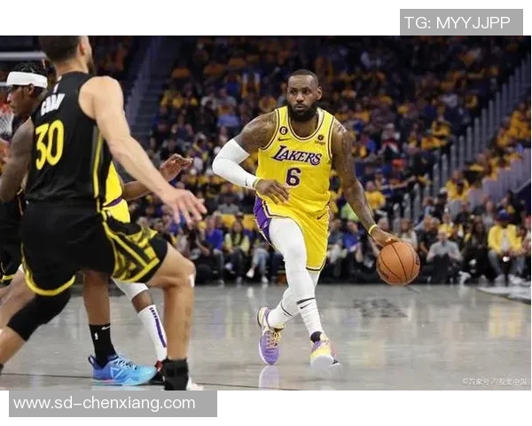 湖人掘金季后赛第五场第二节精彩回顾与关键时刻分析 湖人掘金季后赛第五场第二节精彩回顾与关键时刻分析